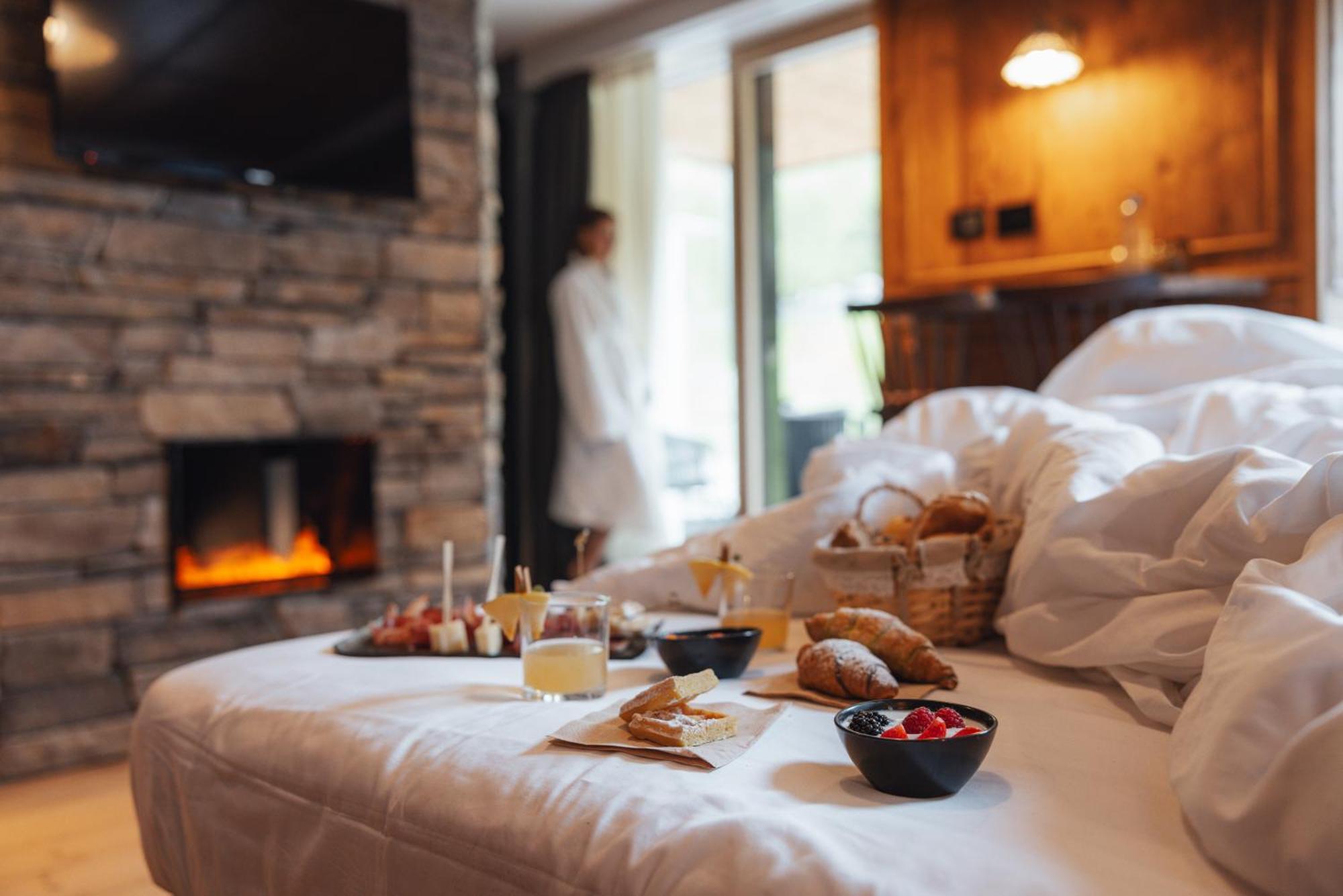 Latemar - Hotel Suites Spa 索拉加 外观 照片